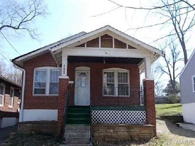 Photo of 102 S Hartnett Avenue St Louis MO 63135