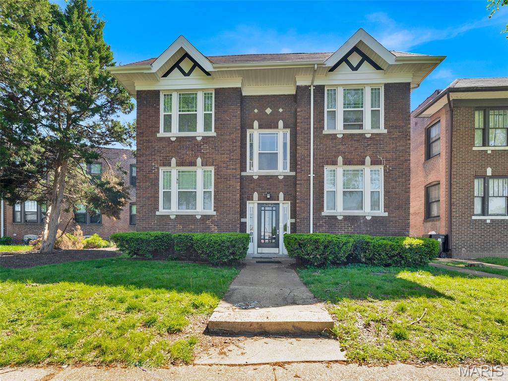 Photo of 6242 North Drive St Louis MO 63130