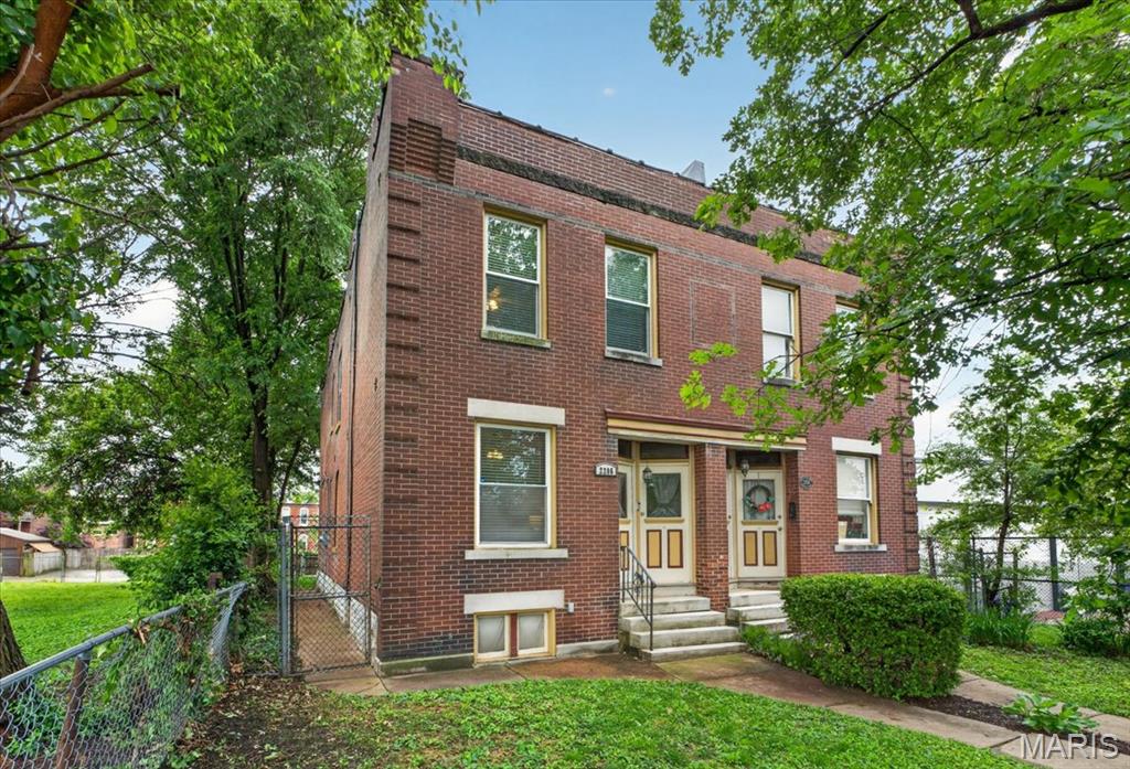 Photo of 2206 Victor Street St Louis MO 63104