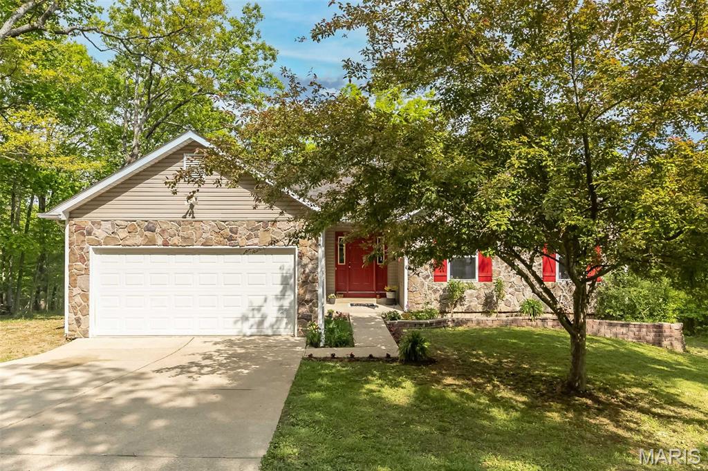 Photo of 9508 Bent Tree Drive Hillsboro MO 63050