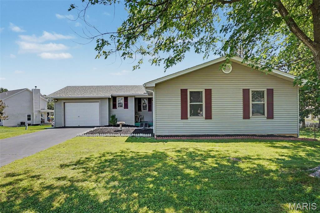 Photo of 10324 Fairway Drive #2424 Foristell MO 63348