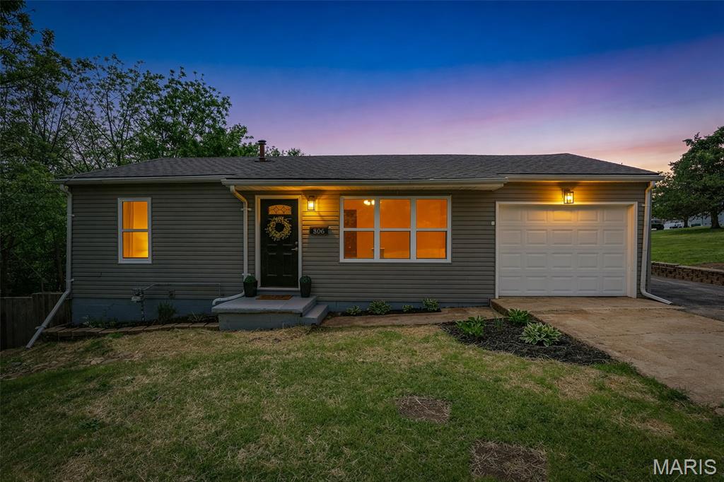 Photo of 306 Moulton Street De Soto MO 63020