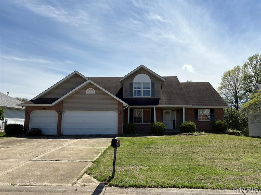 Photo of 7513 Stonebridge Golf Drive Maryville IL 62062