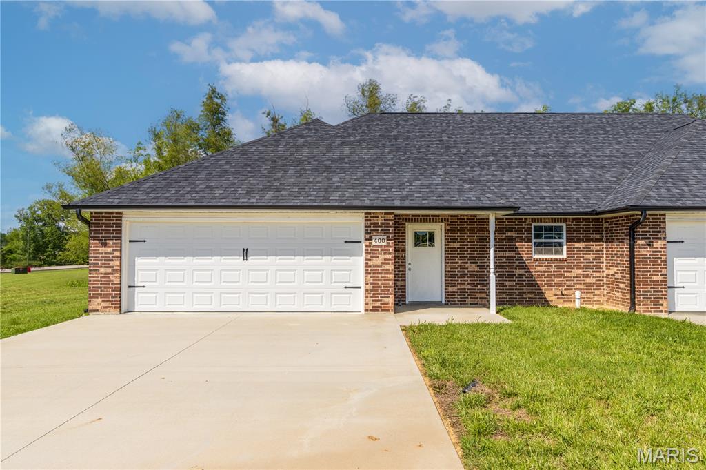 Photo of 400 E Deerwood Drive Jackson MO 63755
