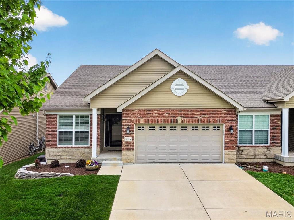 Photo of 16129 Amber Vista Drive Ellisville MO 63021