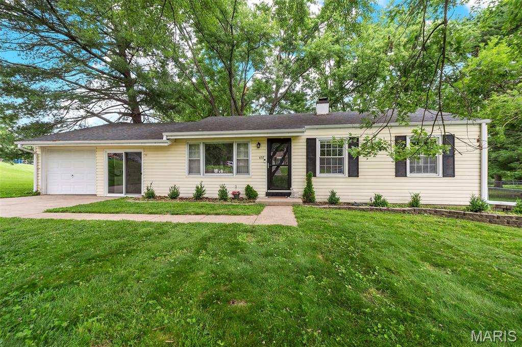 Photo of 457 Vail Court Ballwin MO 63021