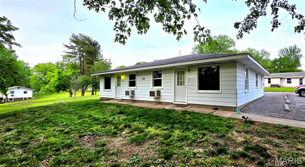 Photo of 6930 Hayton School Road Carbondale IL 62902