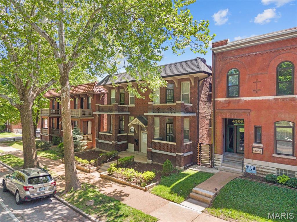 Photo of 4504 Arsenal Street St Louis MO 63116