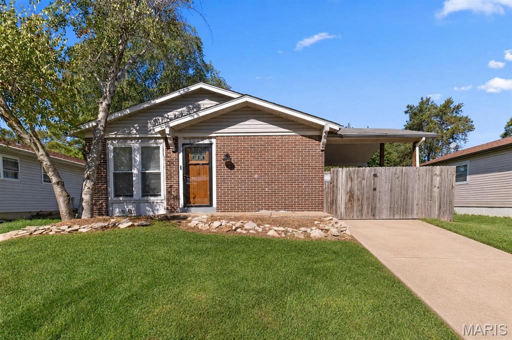 Photo of 3005 Matlock Drive Florissant MO 63031