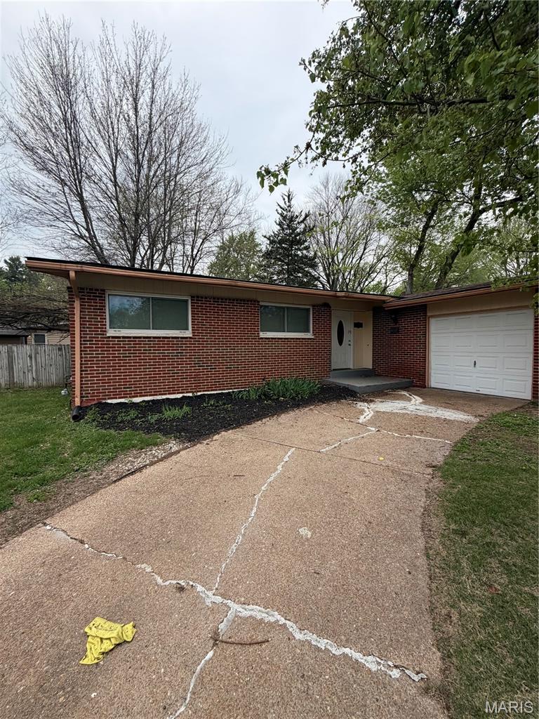 Photo of 1190 Cheyenne Drive St Louis MO 63033