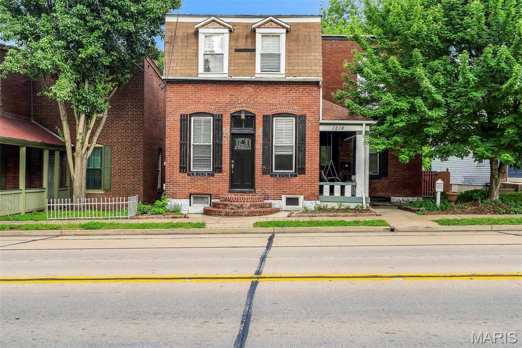 Photo of 1216 N 5th Street St Charles MO 63301