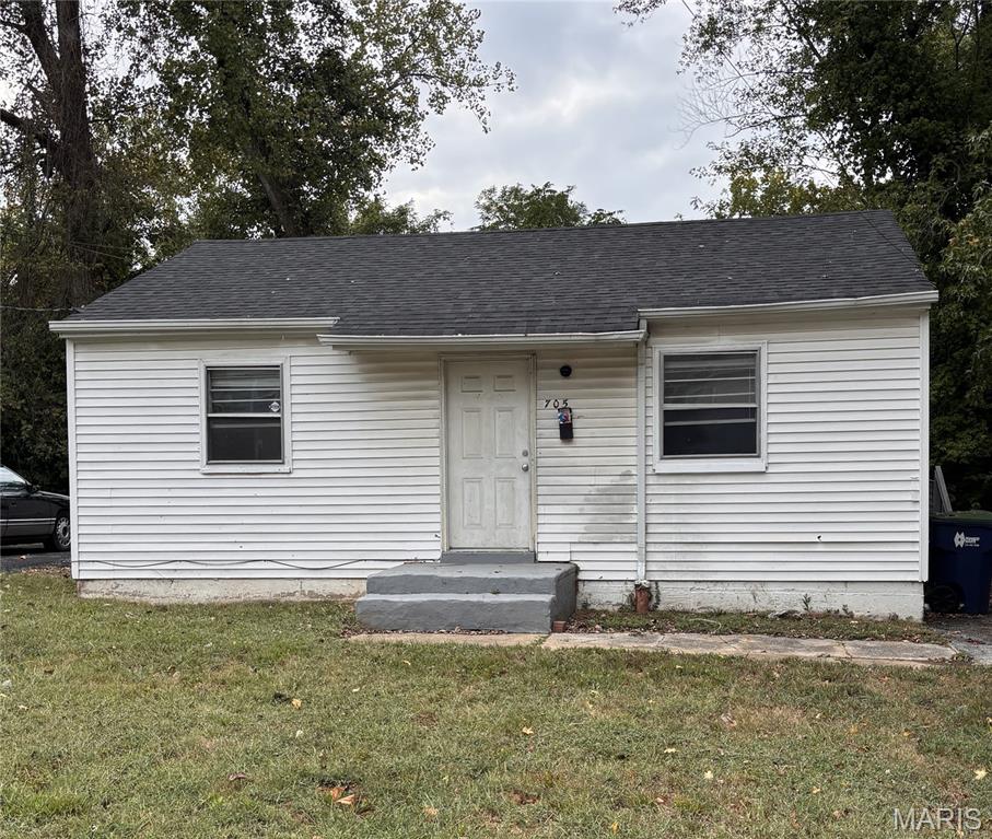 Photo of 705 Beardsley Court Ferguson MO 63135