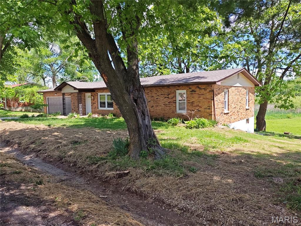 Photo of 240 Lakeview Drive Elsberry MO 63343