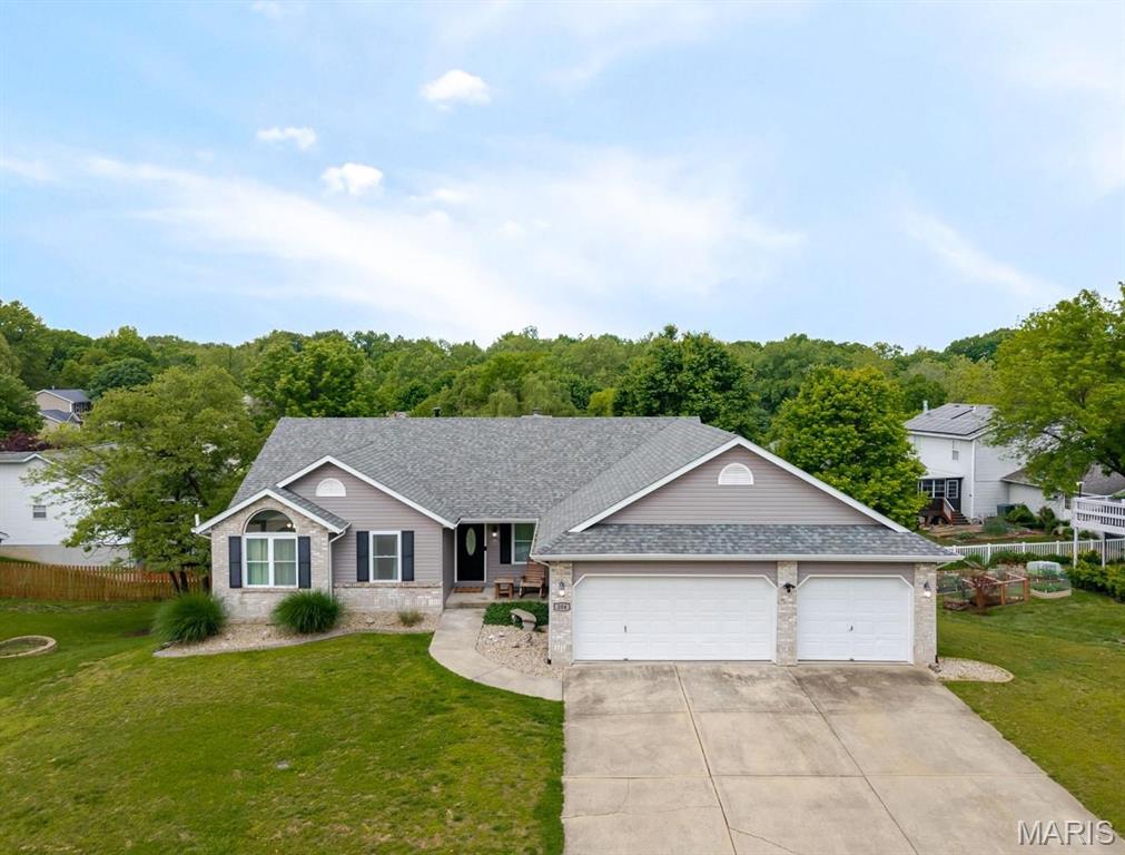 Photo of 204 Aspen Point Glen Carbon IL 62034