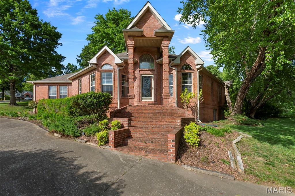 Photo of 2204 Crown Point Drive Cape Girardeau MO 63701