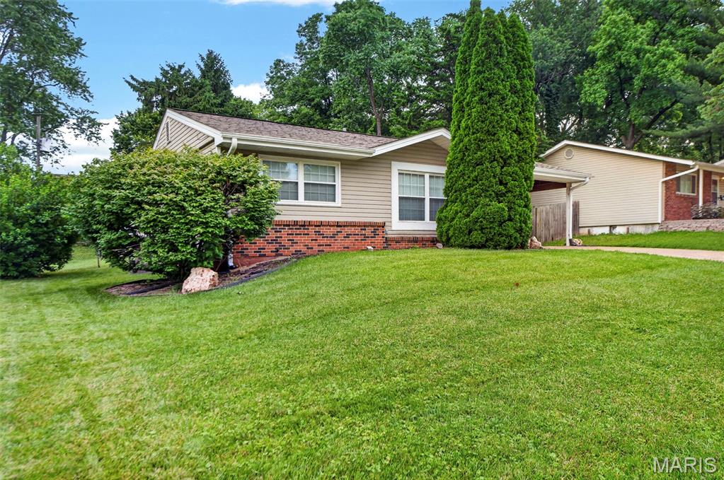 Photo of 11035 Warwickhall Drive Bridgeton MO 63044