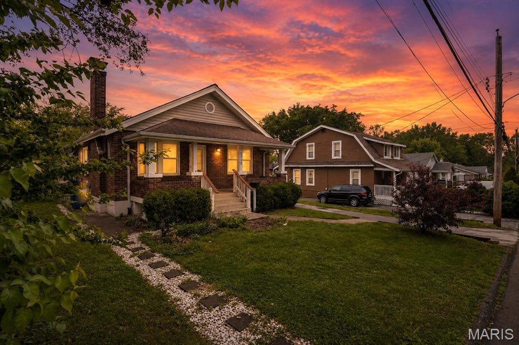 Photo of 2413 Leslie Avenue Overland MO 63114