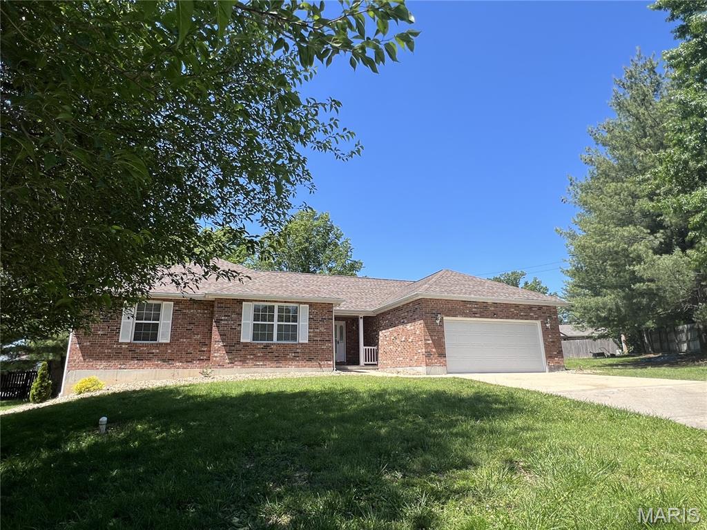 Photo of 905 Hampton Court Rolla MO 65401