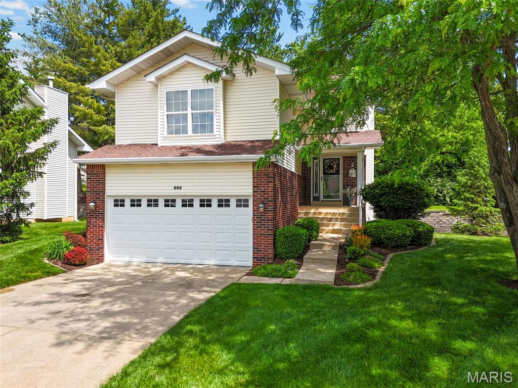 Photo of 806 Conch Terrace Lake St Louis MO 63367
