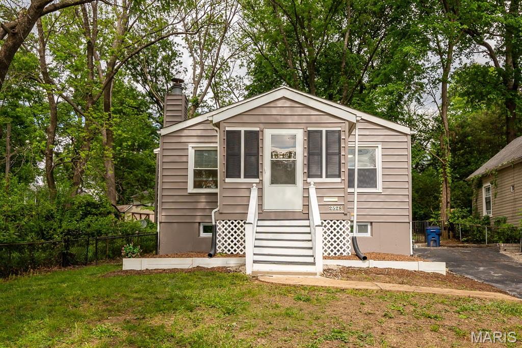 Photo of 2528 Creve Coeur Drive Rock Hill MO 63144