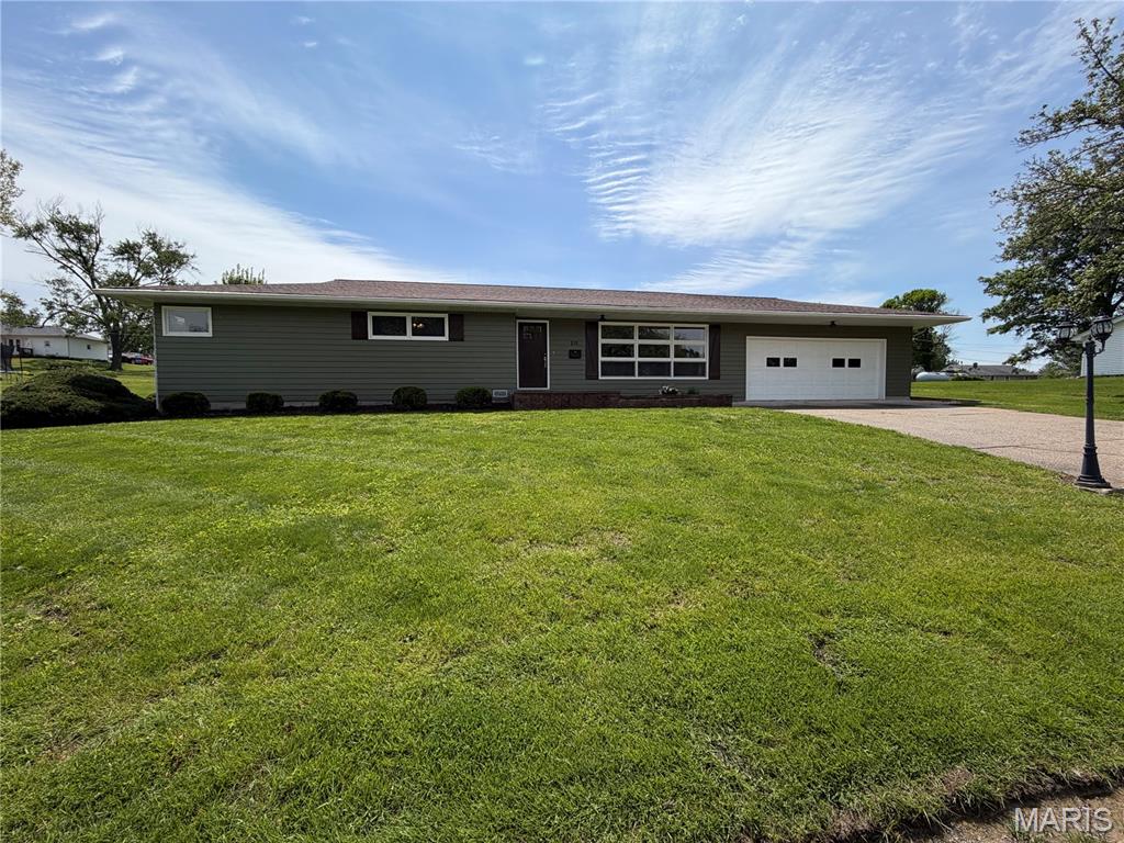 Photo of 155 Payne Street Paris MO 65275