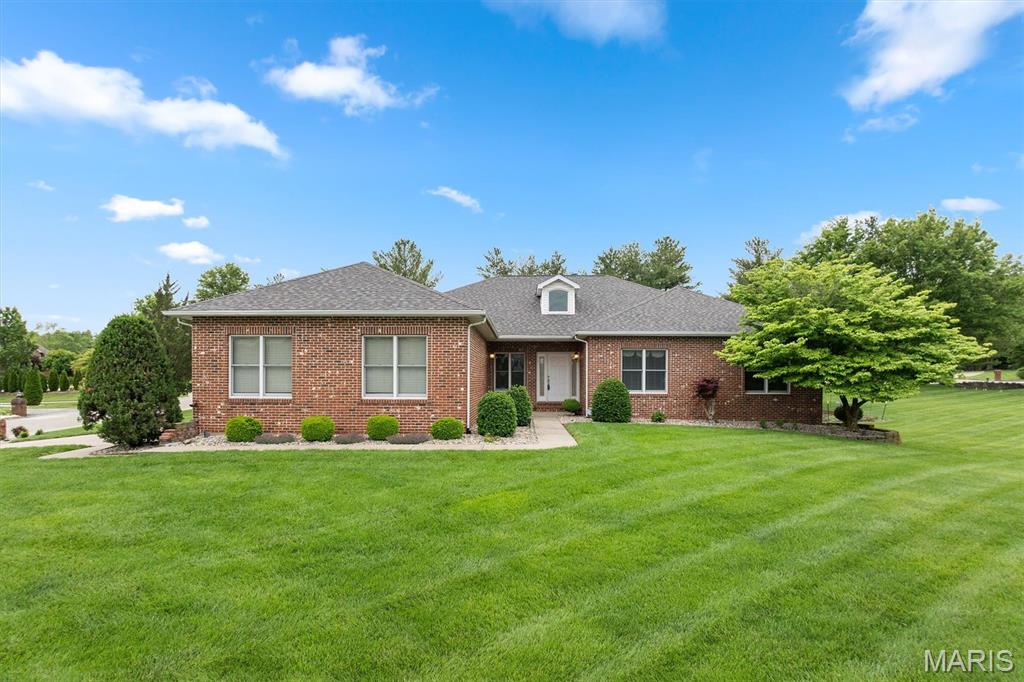 Photo of 237 W Waters Edge Drive Shiloh IL 62221