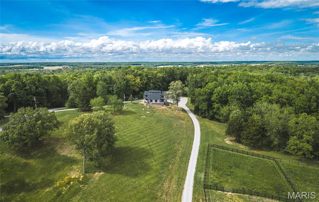 Photo of 3736 County Road 700 E Mcleansboro IL 62859