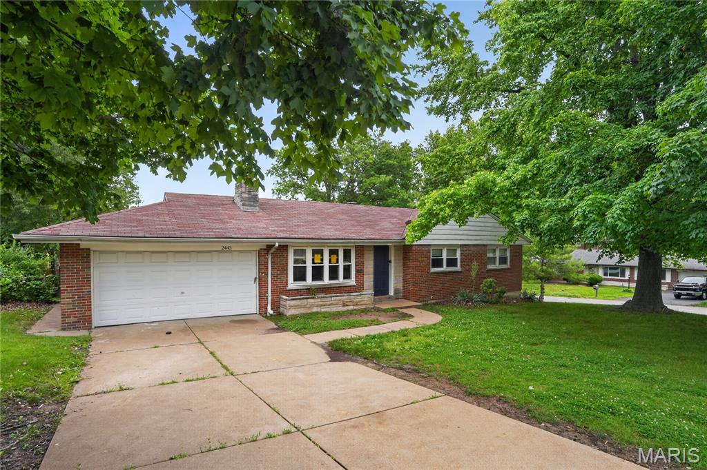 Photo of 2443 Caverhill Drive St Louis MO 63136