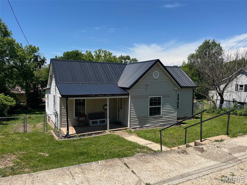 Photo of 1005 West Street Leadwood MO 63653