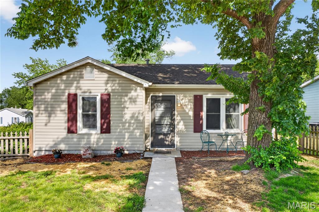 Photo of 603 Sotier Place Wood River IL 62095