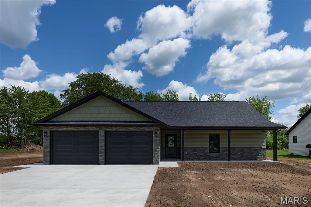 Photo of 415 Gaw Court Bowling Green MO 63334