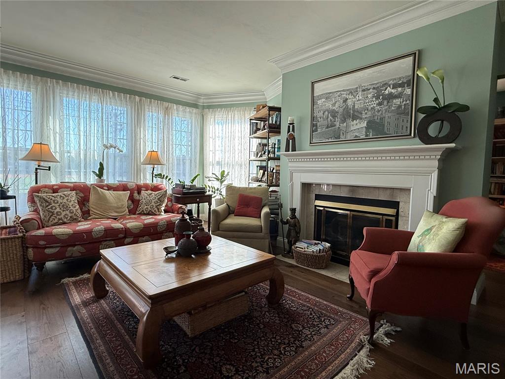 Photo of 450 E Lockwood Avenue #206 Webster Groves MO 63119