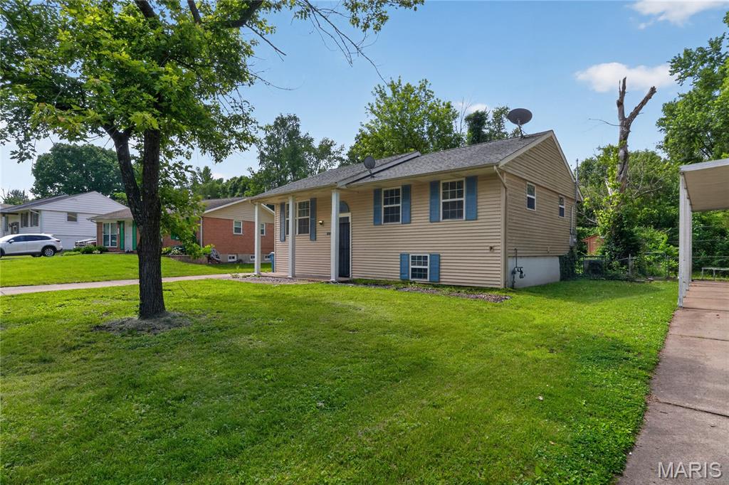 Photo of 1420 Columbus Drive St Louis MO 63138