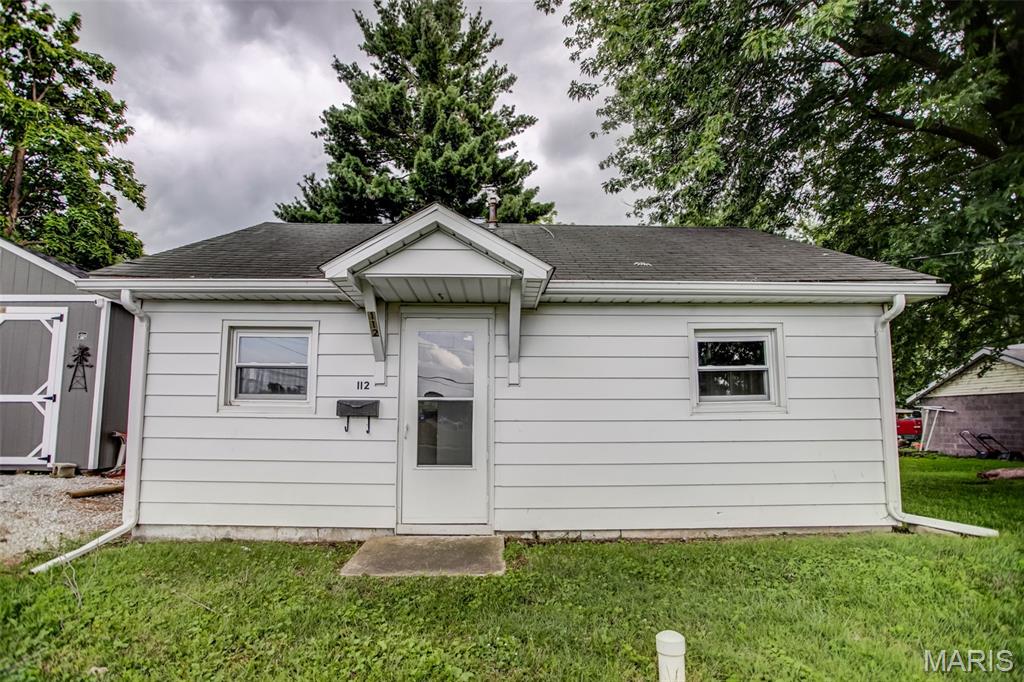 Photo of 112 Andrew Avenue Jerseyville IL 62052