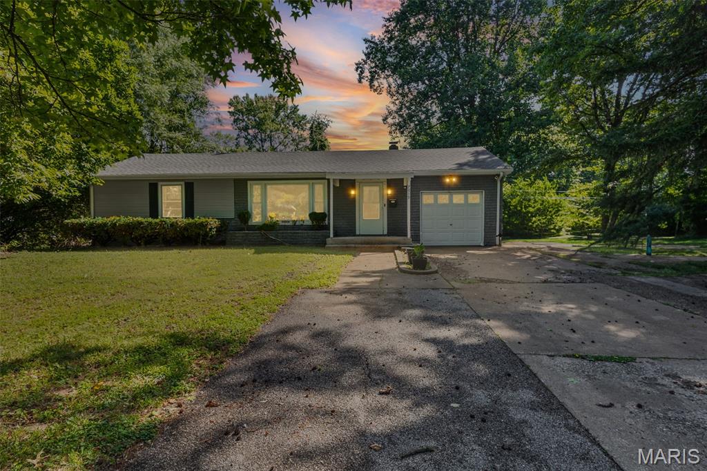 Photo of 7019 W B Street Belleville IL 62223