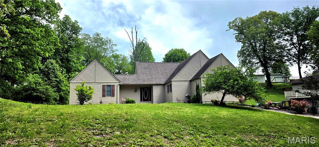 Photo of 103 Estate Drive Chester IL 62233