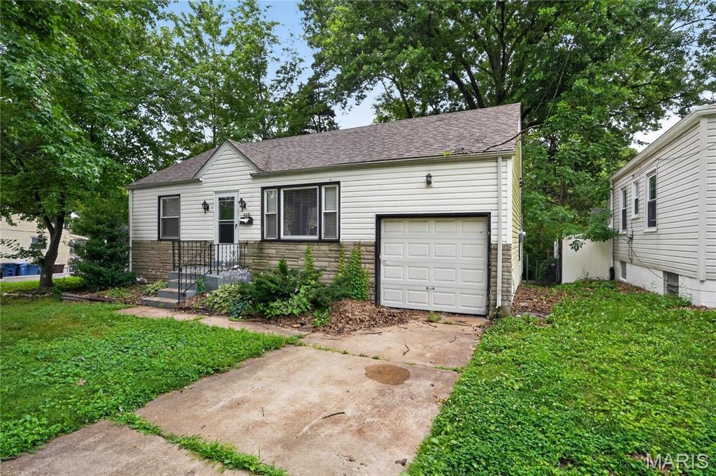 Photo of 415 Millman Drive St Louis MO 63135