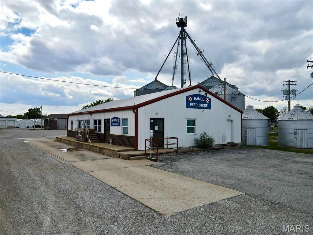 Photo of 121 Old US Route 66 Hamel IL 62046