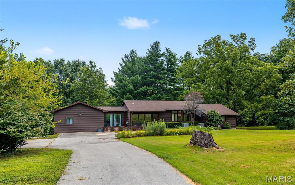 Photo of 841 Dilworth Road Lebanon MO 65536