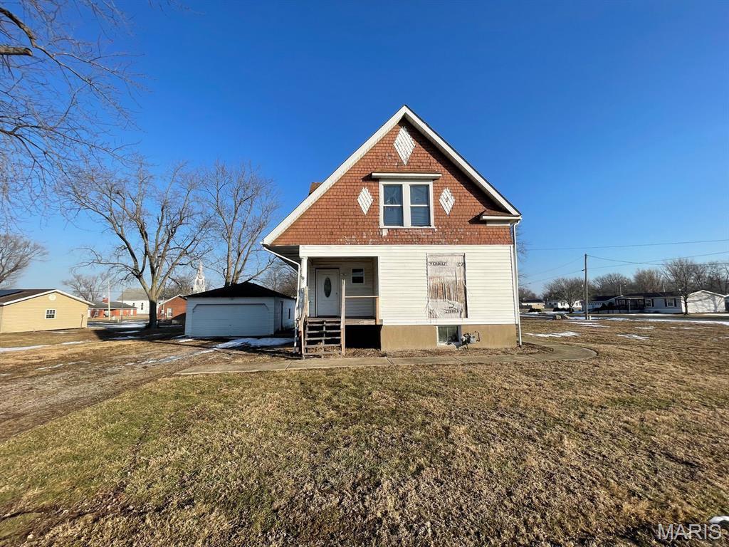 Photo of 607 W Deck Street New Douglas IL 62074