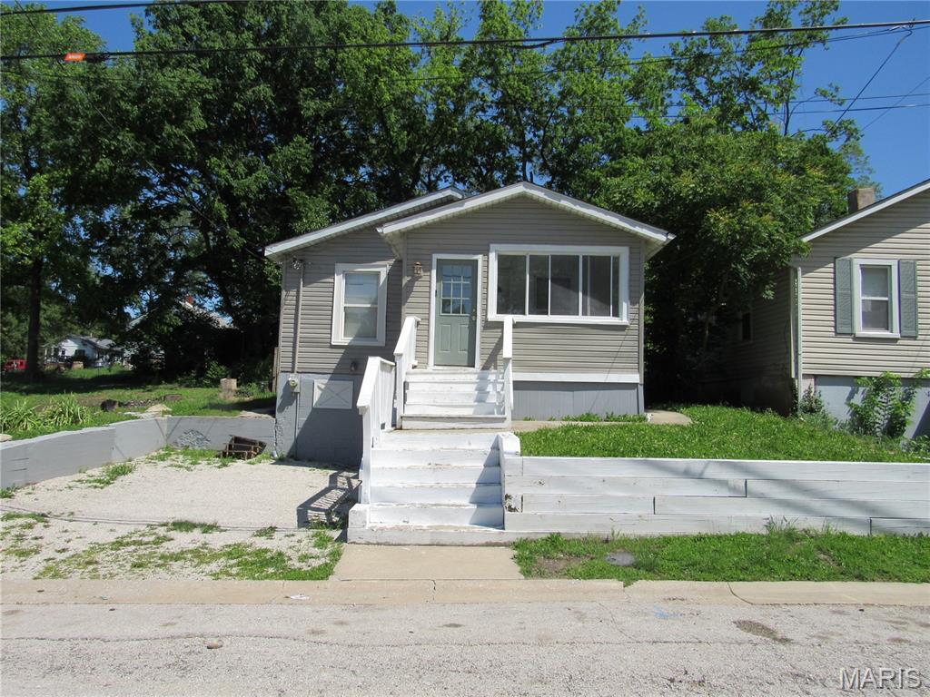 Photo of 3034 Glenwood Avenue Alton IL 62002