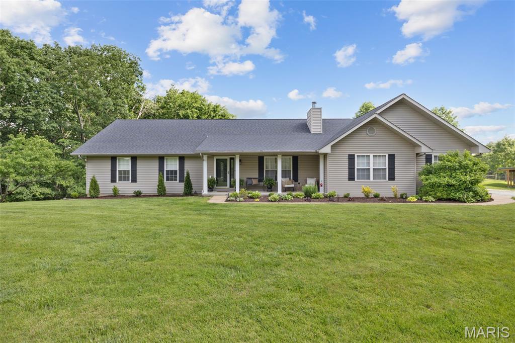 Photo of 20 W Rock Creek Estates High Ridge MO 63049