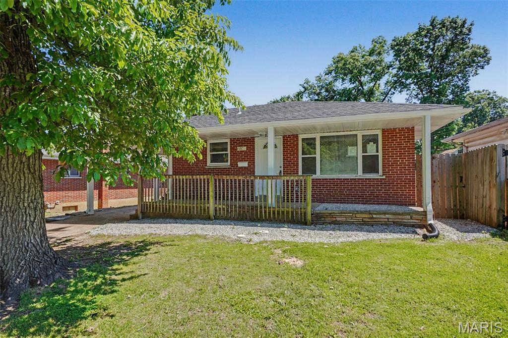 Photo of 6670 Kenwood Drive Northwoods MO 63121