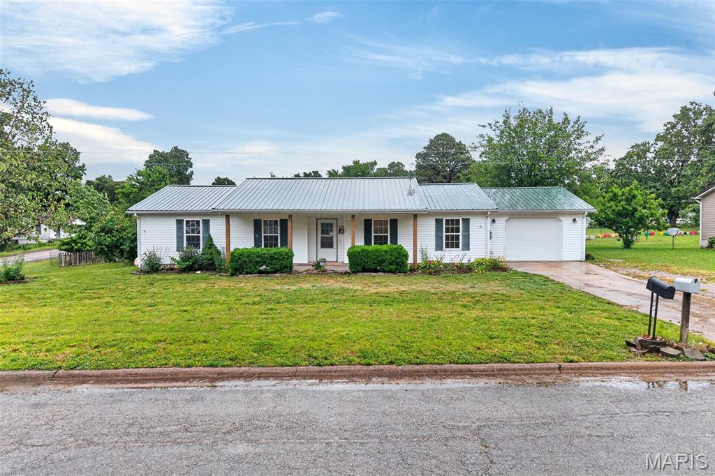 Photo of 810 Mildred Street Richland MO 65556