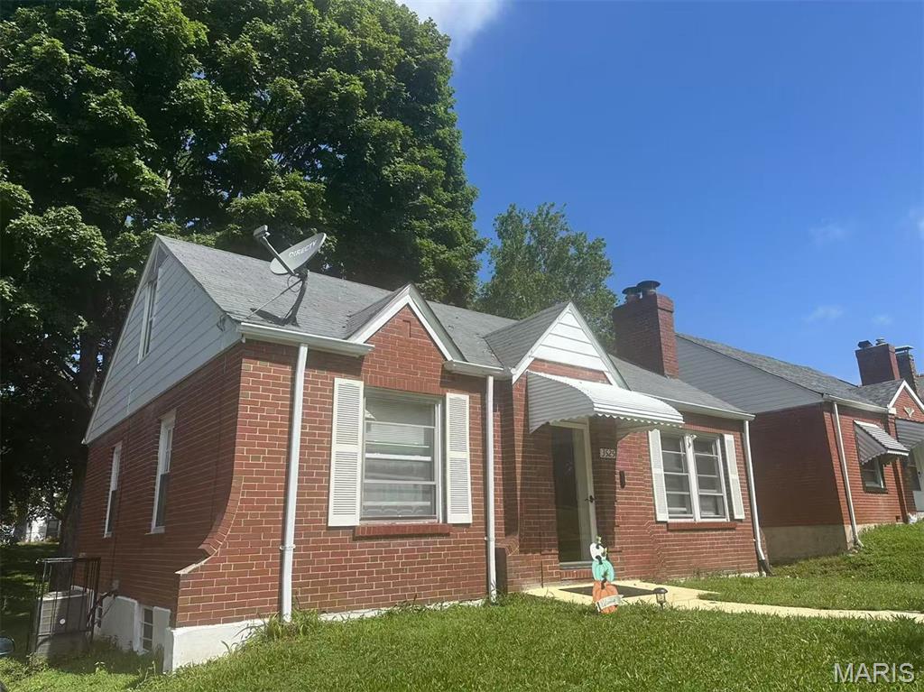 Photo of 3525 Belaire Place Beverly Hills MO 63121