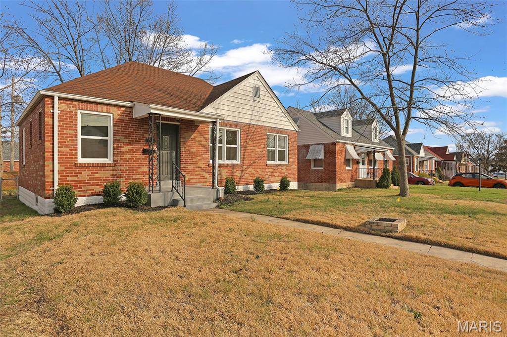 Photo of 8636 Charlton Lane Affton MO 63123
