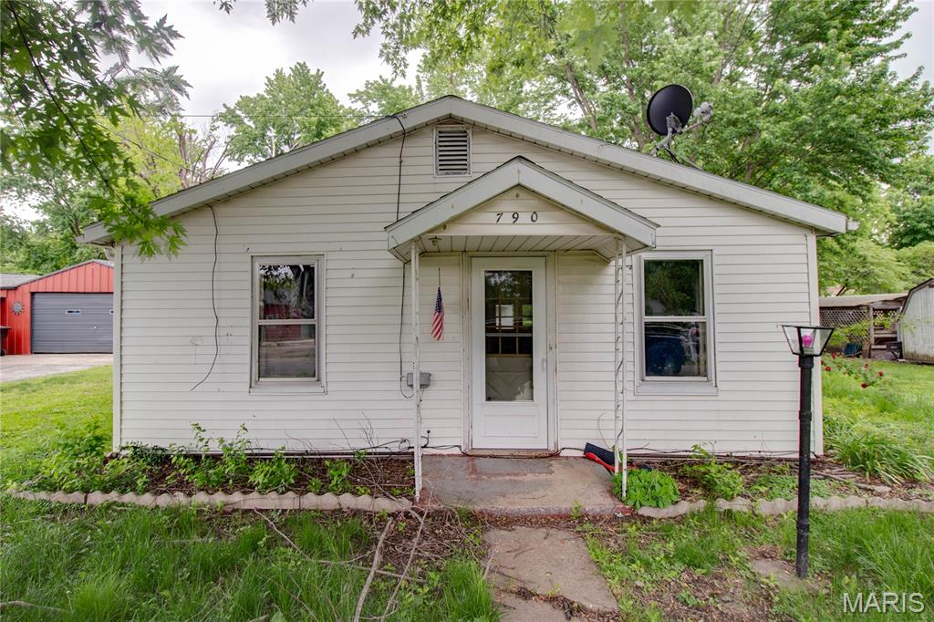 Photo of 790 Olive Street White Hall IL 62092