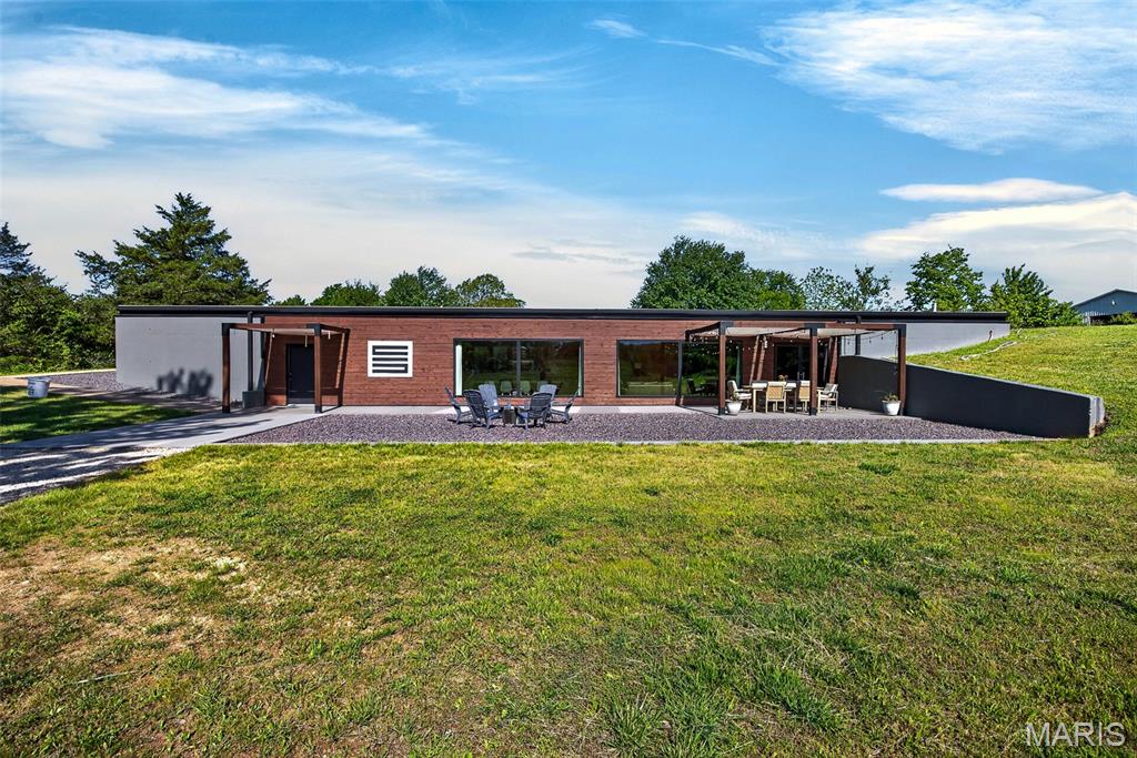 Photo of 26559 Highway 5 Lebanon MO 65536