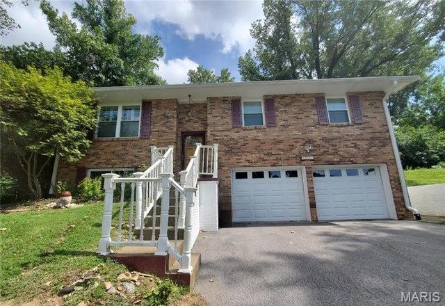 Photo of 104 Pyramid Drive Belleville IL 62223
