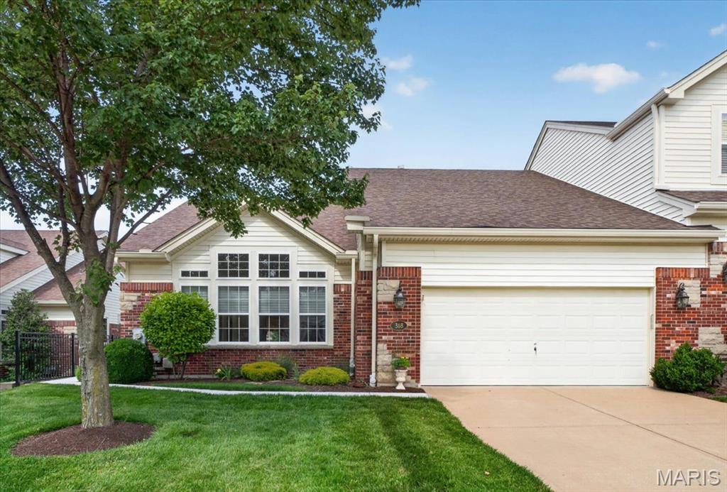 Photo of 318 Solar Terrace Court Chesterfield MO 63017